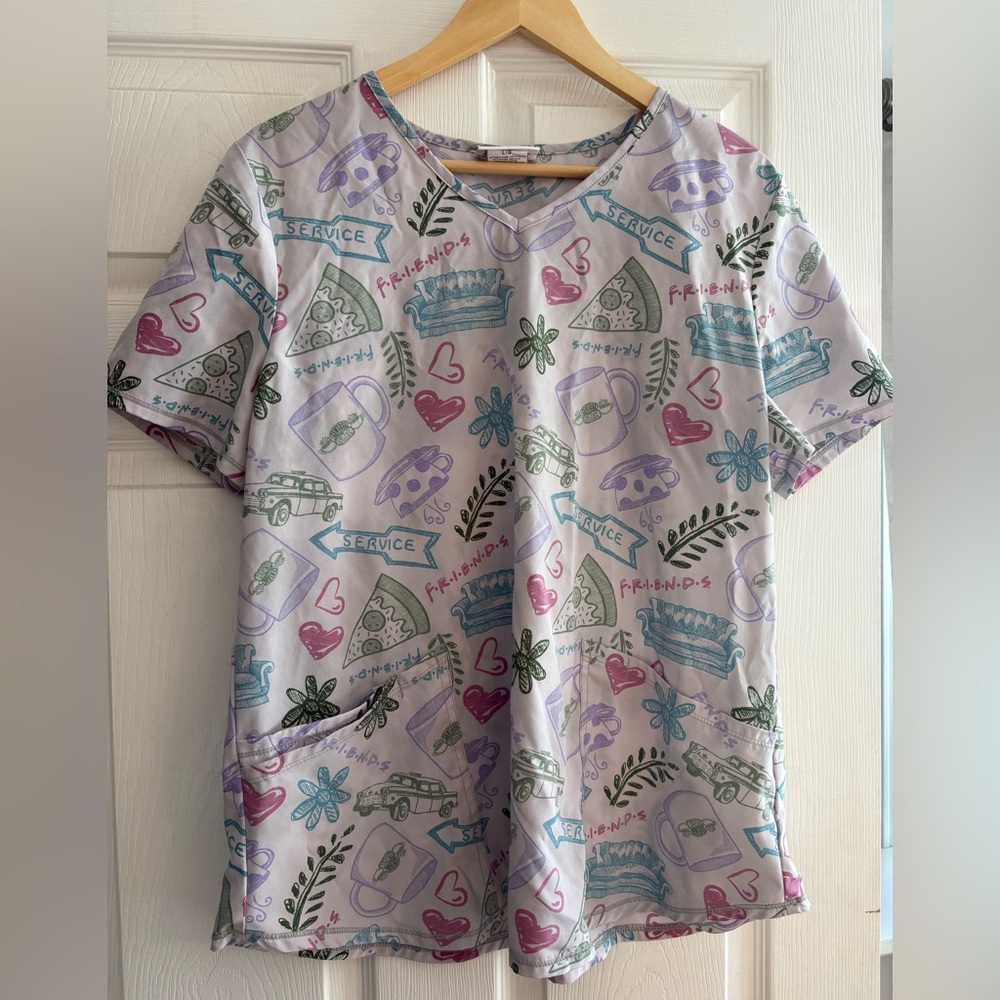FRIENDS Graphic Print Scrub Top
